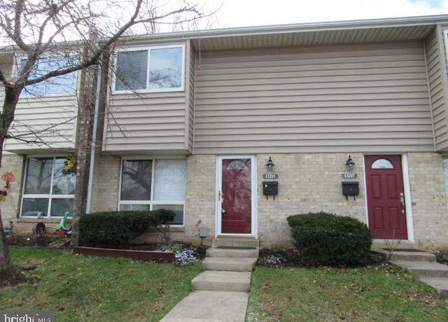 Property at 13215 Keach Pl, Herndon, VA 20170, 3 beds, 1.5 baths