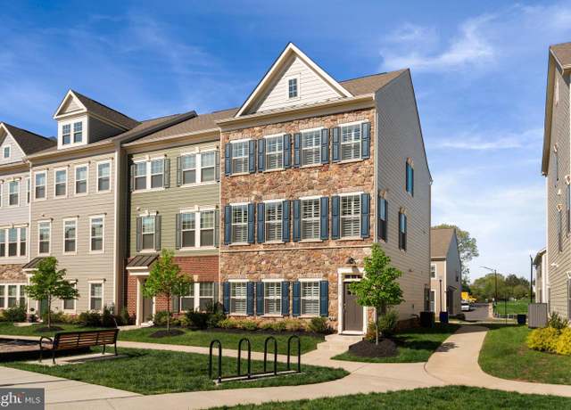 Property at 9520 Barnes Loop, Manassas, VA 20110, 3 beds, 3.5 baths