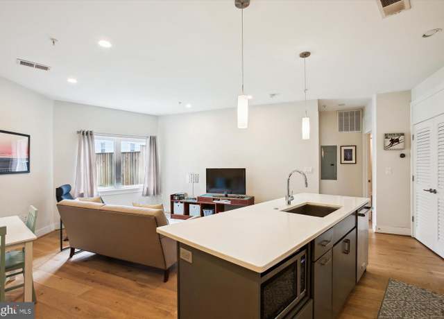 Property at 3035 15th St NW #102, Washington, DC 20009, 1 bed, 1 bath