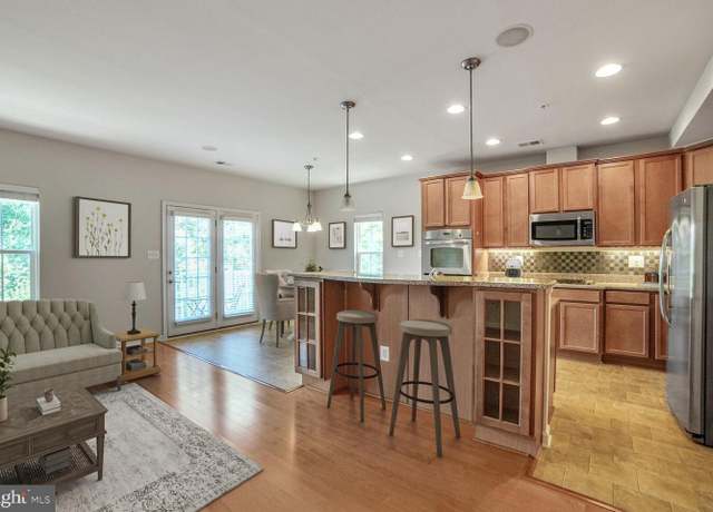 Property at 458 Exchange Ave #458, Gaithersburg, MD 20878, 3 beds, 2.5 baths
