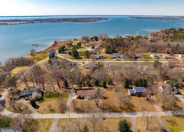 Property at 40827 Lake And Breton View Dr, Leonardtown, MD 20650, 4 beds, 2 baths
