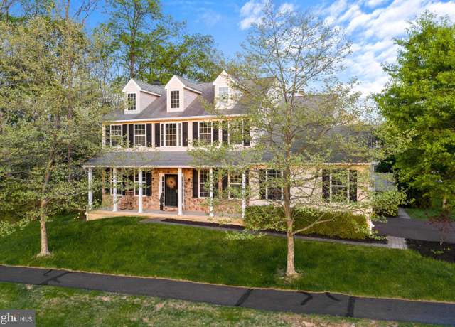 Property at 419 Townsend Dr, Perkasie, PA 18944, 4 beds, 2.5 baths