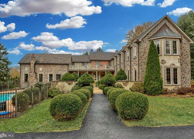 Property at 107 Ellesmere Ln, Mechanicsburg, PA 17055, 5 beds, 4.5 baths