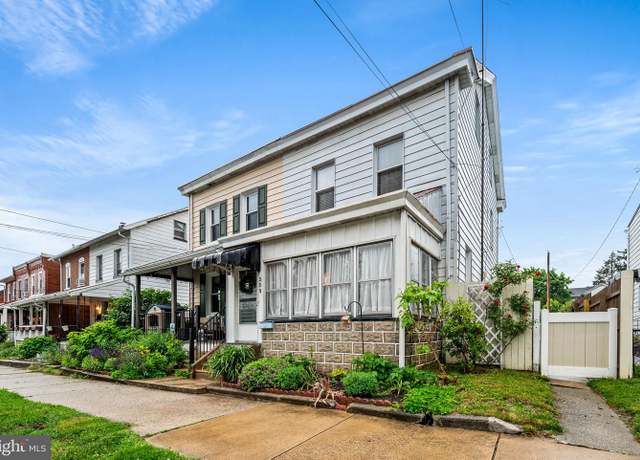 Property at 359 Jefferson Ave, Downingtown, PA 19335, 5 beds, 1.5 baths