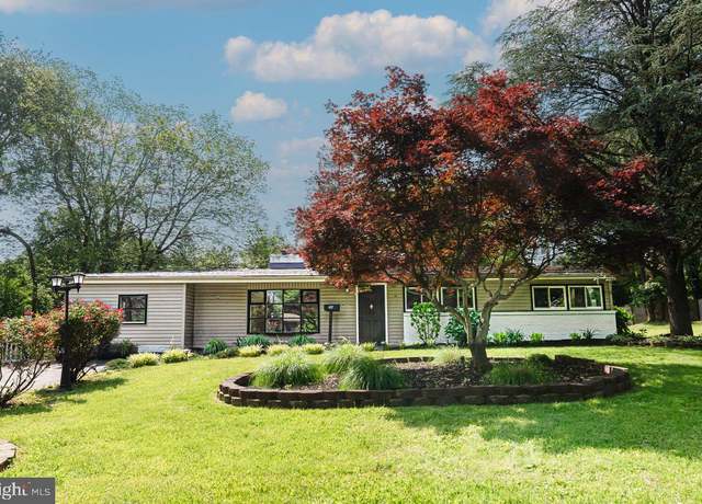Property at 437 Willow Way, West Chester, PA 19380, 4 beds, 2 baths