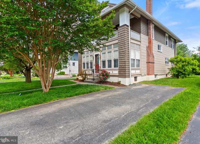 Property at 2201 Highland Ave, Morton, PA 19070, 3 beds, 2 baths