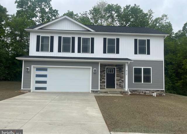Property at 12228 Red Hawk Dr, Waynesboro, PA 17268, 4 beds, 2.5 baths