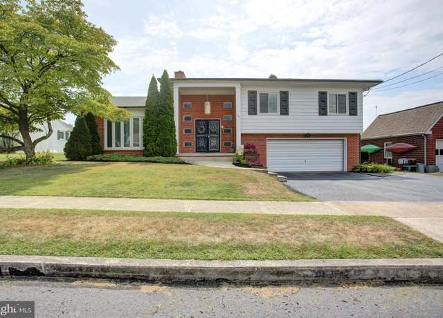 Property at 511 Hamilton Ave, Waynesboro, PA 17268, 4 beds, 2.5 baths