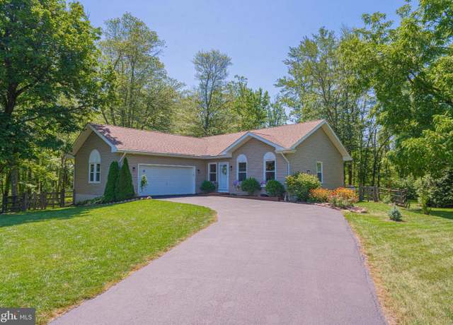 Property at 6732 Adams Way, Coopersburg, PA 18036, 4 beds, 3 baths