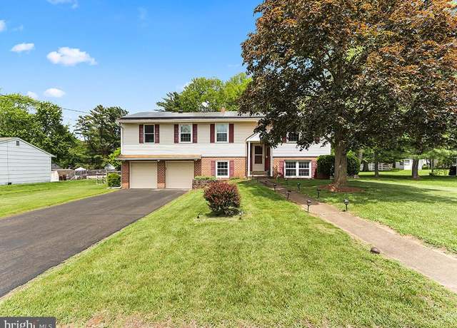 Property at 201 Hunter Ln, North Wales, PA 19454, 4 beds, 2.5 baths