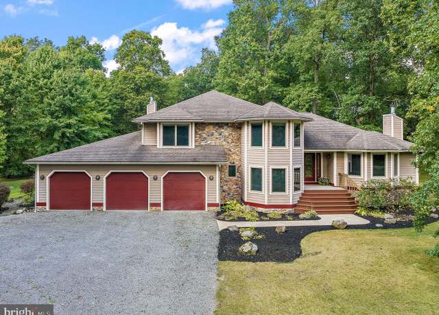 Property at 49 Babcock Rd, Mercer, PA 16137, 5 beds, 4 baths