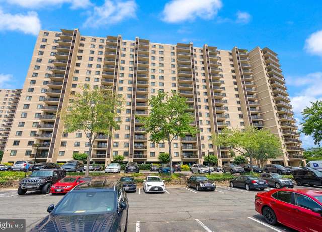 Property at 203 Yoakum Pkwy #1222, Alexandria, VA 22304, 2 beds, 2 baths
