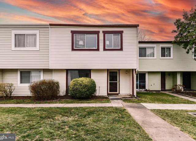 Property at 356 Juniper Ct, Herndon, VA 20170, 3 beds, 2.5 baths