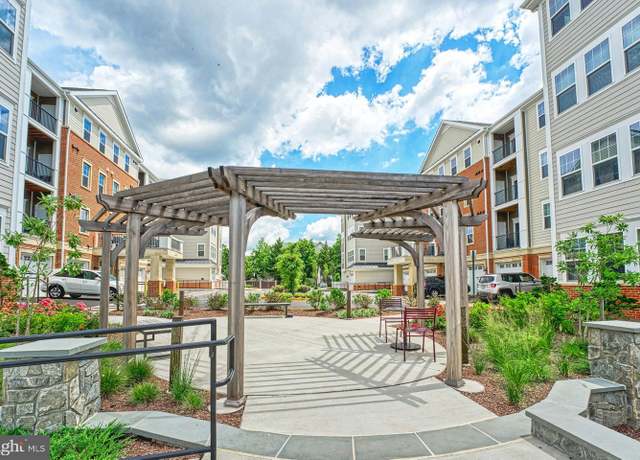 Property at 750 Mount Airy Ter NE #402, Leesburg, VA 20176, 2 beds, 2 baths