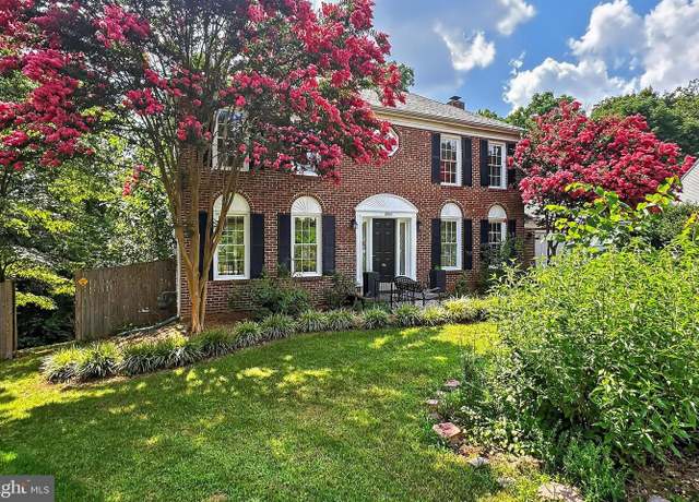 Property at 9594 Shannon Ln, Manassas, VA 20110, 4 beds, 2.5 baths