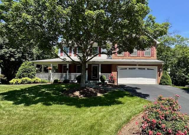 Property at 10517 Winged Elm Cir, Manassas, VA 20110, 4 beds, 3.5 baths