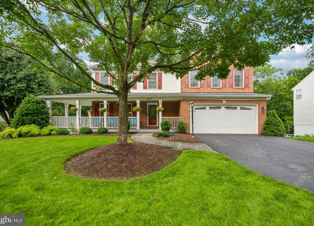 Property at 10517 Winged Elm Cir, Manassas, VA 20110, 4 beds, 3.5 baths
