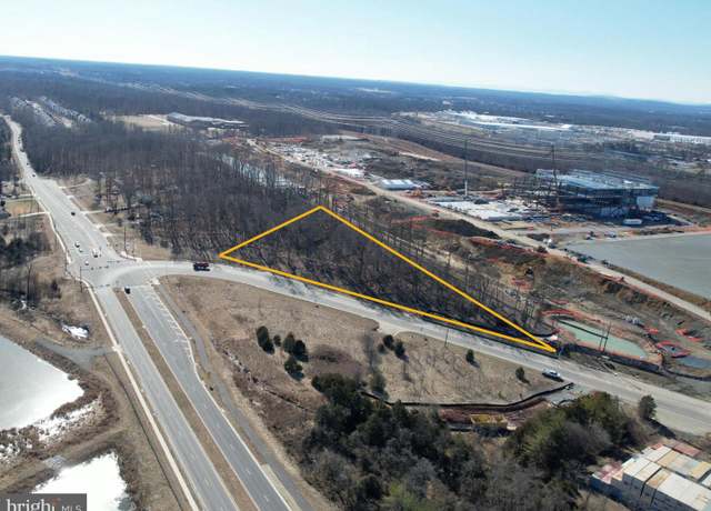Property at 13076 Hansen Farm Rd, Bristow, VA 20136