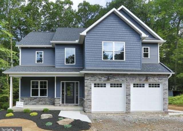 Property at 3209 Wrangle Hill Rd, Bear, DE 19701, 4 beds, 2.5 baths
