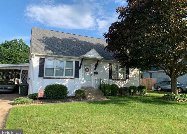 Property at 715 Lehigh Rd, Newark, DE 19711, 4 beds, 2 baths