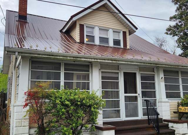 Property at 209 N Pine St, Seaford, DE 19973, 3 beds, 2 baths