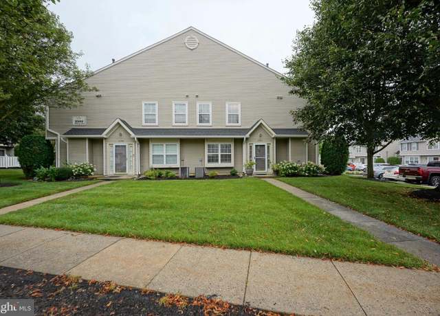 Property at 2305 Gramercy Way, Mount Laurel, NJ 08054, 3 beds, 2.5 baths