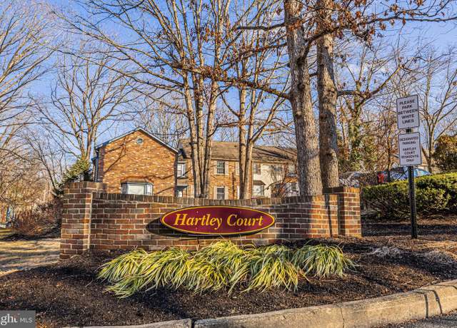 Property at 1018 Hartley Ct, Sicklerville, NJ 08081, 3 beds, 2.5 baths