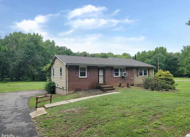 Property at 60 Mannington Yorktown Rd, Woodstown, NJ 08098, 4 beds, 1 bath