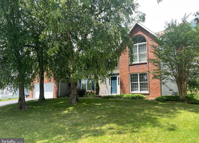 Property at 3389 Overview Dr, York, PA 17406, 4 beds, 2.5 baths
