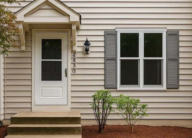 Property at 14680 Stone Crossing Ct, Centreville, VA 20120, 3 beds, 3.5 baths