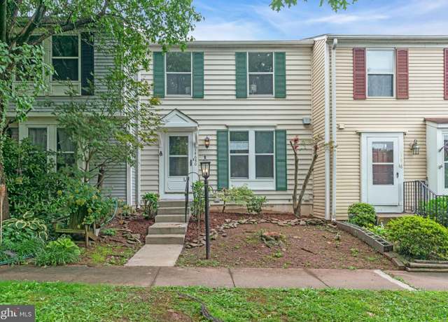 Property at 14680 Stone Crossing Ct, Centreville, VA 20120, 3 beds, 3.5 baths