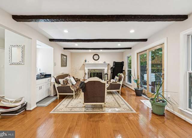 Property at 6625 Weatheford Ct, Mclean, VA 22101, 6 beds, 4 baths