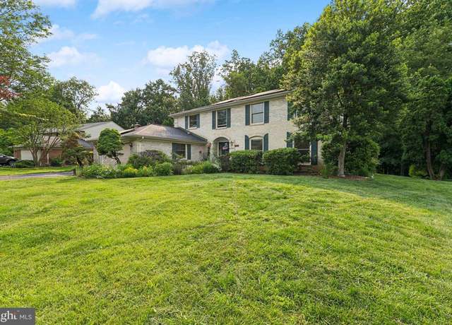 Property at 6625 Weatheford Ct, Mclean, VA 22101, 6 beds, 4 baths