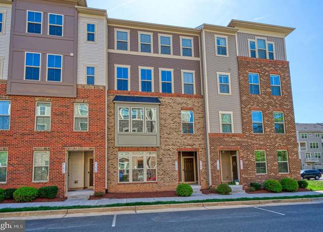 Property at 41440 Black Cherry Ter, Aldie, VA 20105, 3 beds, 2.5 baths