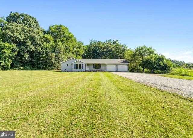 Property at 856 Weaver Ln, Martinsburg, WV 25403, 3 beds, 2 baths