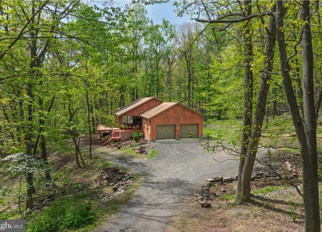 Property at 121 Pendragon Ct, Paw Paw, WV 25434, 2 beds, 2 baths