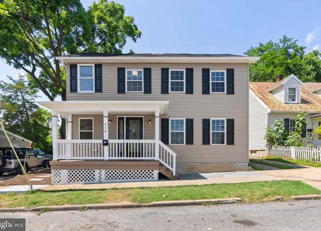 Property at 318 W Liberty St, Charles Town, WV 25414, 3 beds, 2.5 baths
