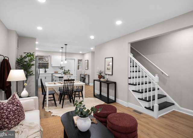 Property at 618 Washburn Ave, Baltimore, MD 21225, 3 beds, 2 baths