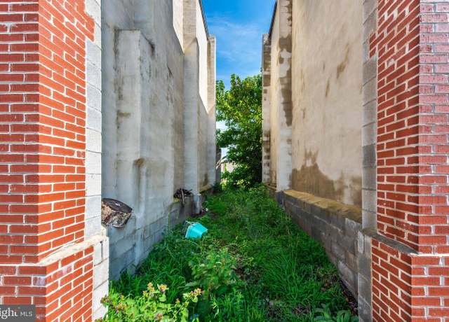 Property at 2102 E Hoffman St, Baltimore, MD 21213
