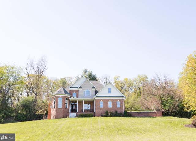Property at 2561 Cedar Ridge Dr, Westminster, MD 21158, 3 beds, 2.5 baths