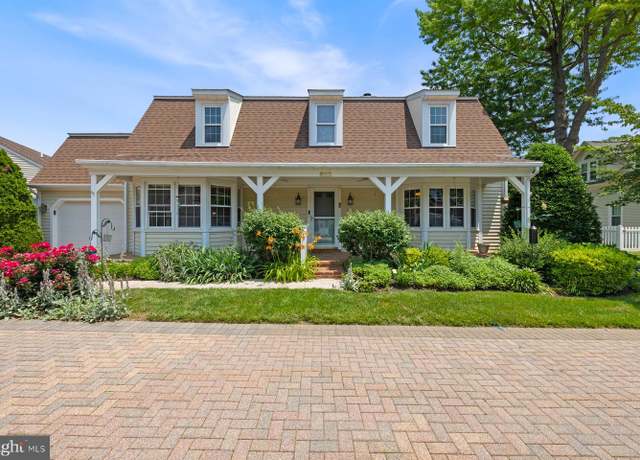 Property at 823 Dunbrooke Ct, Frederick, MD 21701, 2 beds, 2.5 baths