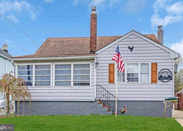 Property at 22 Hart St, Sayreville, NJ 08872, 4 beds, 2 baths