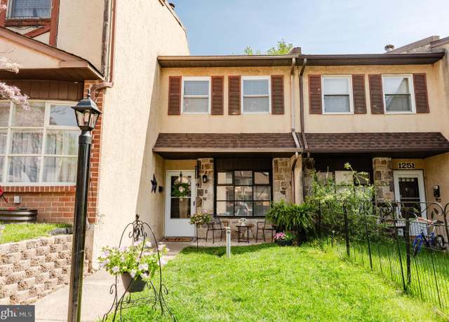 Property at 1253 Lisa Dr, Warrington, PA 18976, 3 beds, 2.5 baths