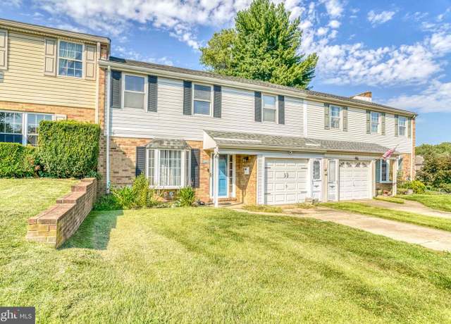 Property at 3244 Farragut Ct, Bensalem, PA 19020, 3 beds, 1.5 baths