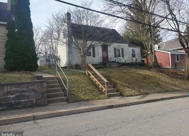 Property at 202 Burnside St, Bellefonte, PA 16823, 2 beds, 2 baths