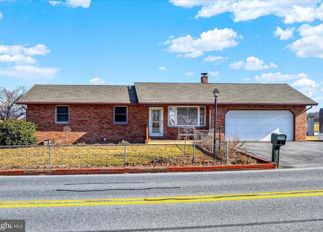 Property at 925 Kochenderfer Rd, Lebanon, PA 17046, 3 beds, 1.5 baths