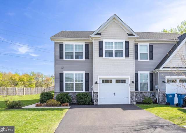 Property at 15 Finley Ct, Lansdale, PA 19446, 3 beds, 3 baths