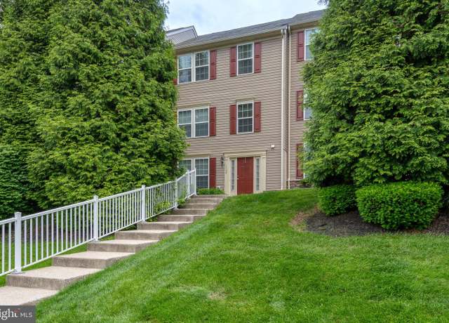 Property at 1164 Blue Bird Ln #23, York, PA 17402, 3 beds, 2.5 baths