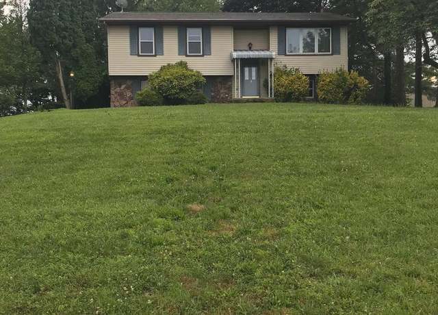 Property at 34 Smeach Dr, Hanover, PA 17331, 3 beds, 1.5 baths