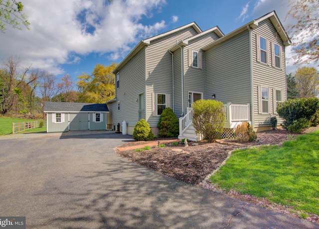 Property at 37400 Whitacre Ln, Purcellville, VA 20132, 3 beds, 2.5 baths